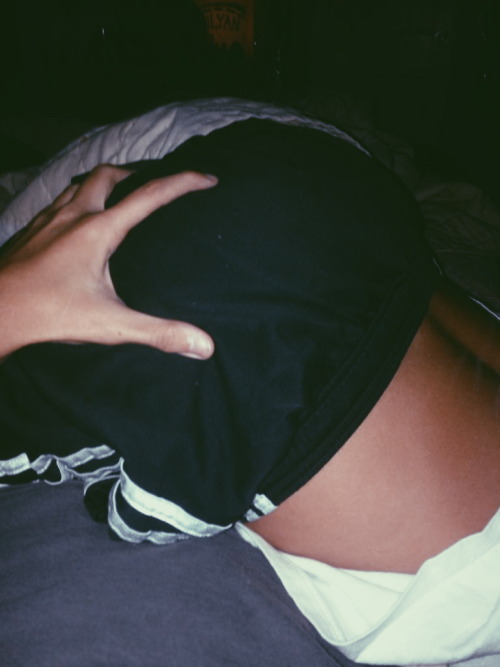 sexandfemales:I love big butts & I cannot lie.