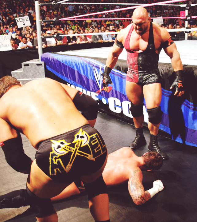 Axel&rsquo;s ass and Ryback&rsquo;s bulge! The must really like dominating