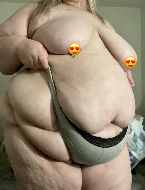 Porn photo a-frank-admirer:Fat Texan gals should all