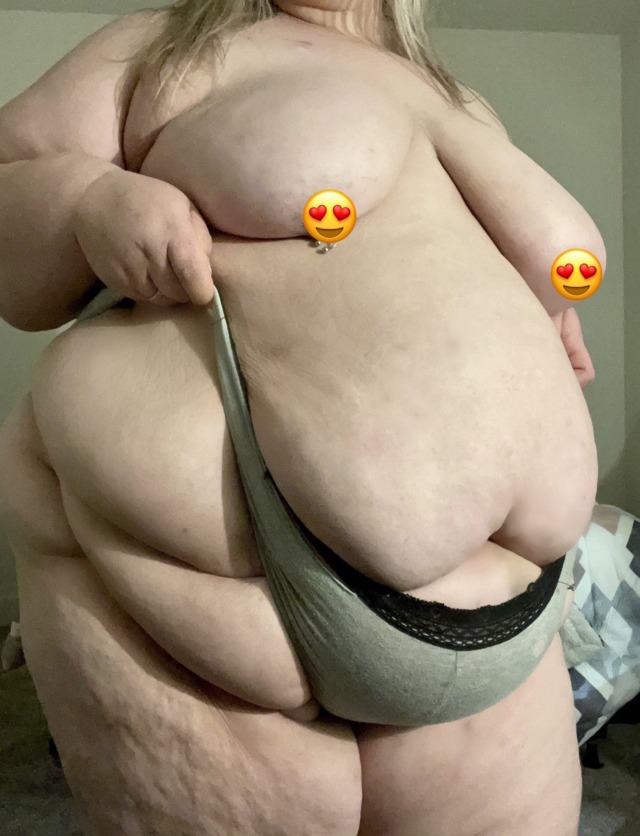 Porn Pics a-frank-admirer:Fat Texan gals should all
