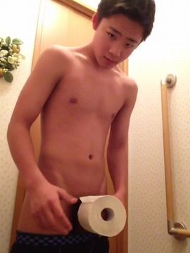 mantop10691:  兩位鮮嫩的可口小鮮肉