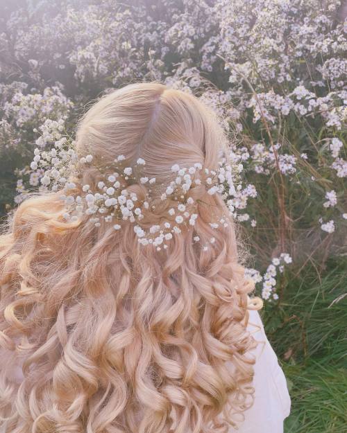 dolcesostenuto: baby breath hair | by fairmaidnelly