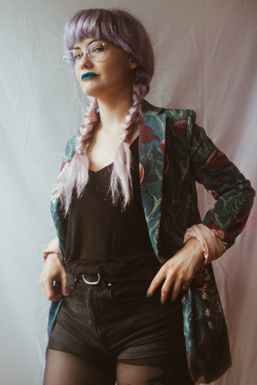 Solwenn in the amazing jacket she did by herself - September 2019You can support my photographic end