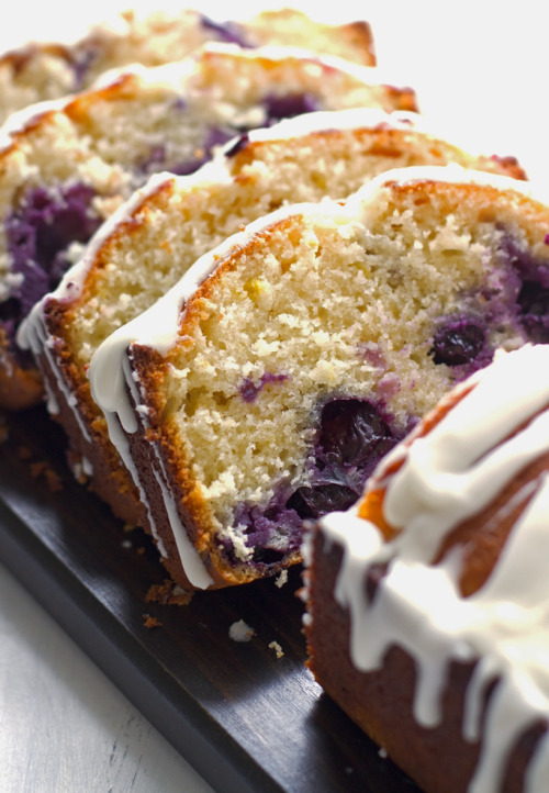do-not-touch-my-food:Lemon Blueberry Bread