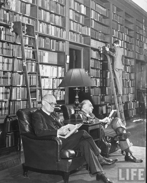 books0977:Members reading in library of the Harvard Club. New York, 1940. Alfred Eisenstaedt. LIFE.M
