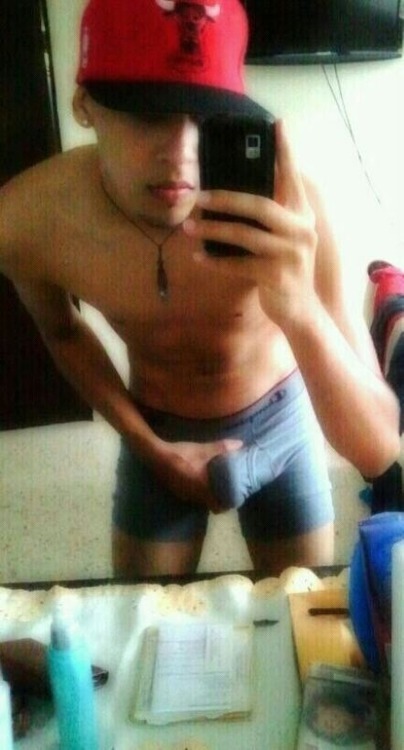 mejor93:  lokito1041:  kakashi2013:  prpornlover:  Macho de Bayamón!   Esta bn macho!!  Rico  Y