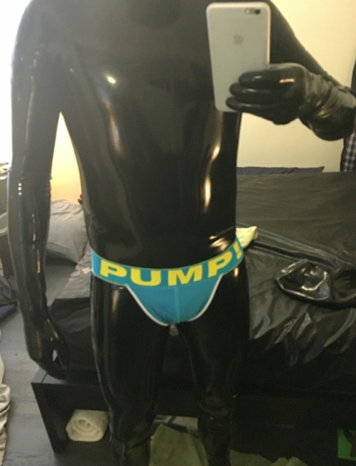 A little rubber action to get the stay started. The MOST comfortable suit ever worn.