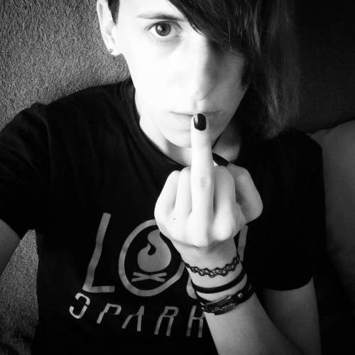 Todays positive message #emo coz #fuckyou ^_^ #emogirl #nomakeup #trap #tgirl #transgirl #transsexual #emotrap #alternative #scene #goth #scenegirl #gothgirl #red #blackandwhite #blacknails #fuckoff