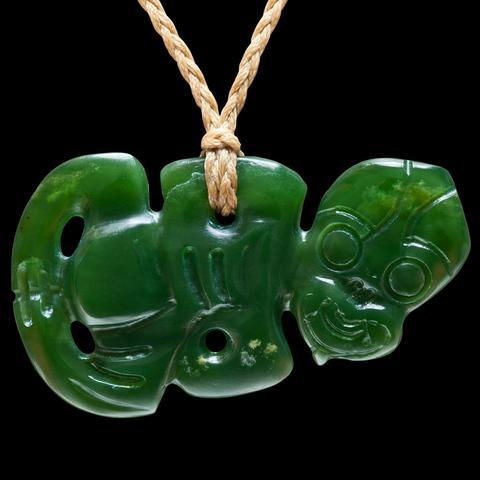 dandelion-winds: Hei-tiki   The Tiki is a very ancient symbol and is by far the least