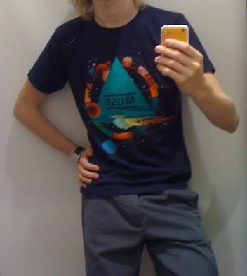 sumxtra:  136 lbs (62 kg) in 2009VS.216 lbs (98 kg) in April 2015