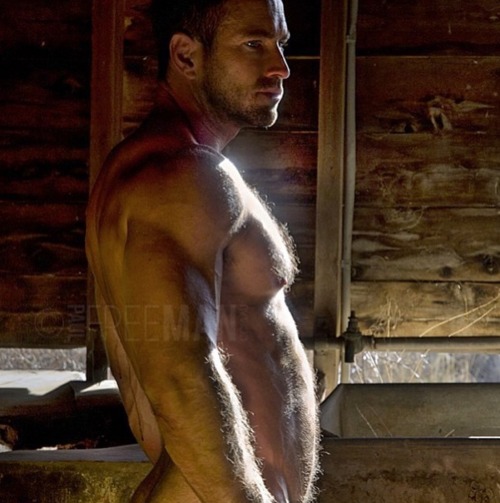 hairymenrgr8:  Yumm  😛 (Photo by Paul Freeman)