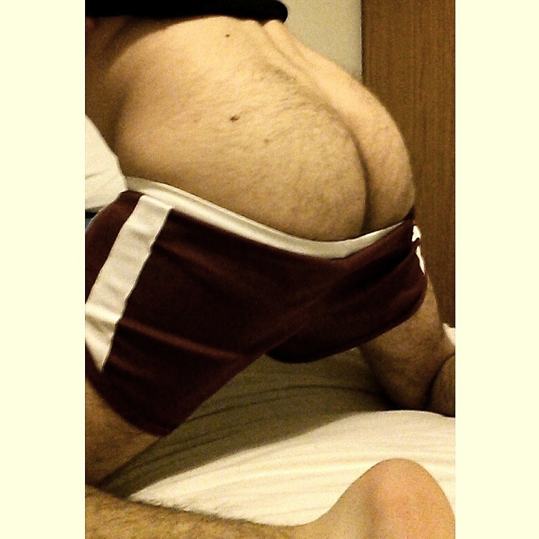 sombre-songbird:I like these shorts