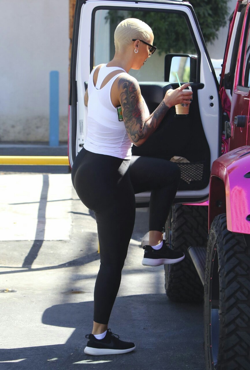 fletchertrowan:  Amber Rose