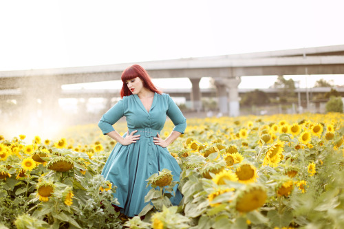 teerwayde:  Dress by Heart of Haute Photography - Katherine Davis  Model - Myself, Teer Wayde  
