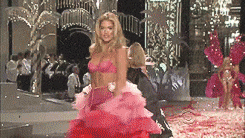 Victoria’s Secret Fashion Show - Doutzen Kroes (2OO8)
