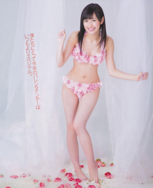 Sex beautynbarefoot:  Watanabe Mayu - Shy flowers pictures