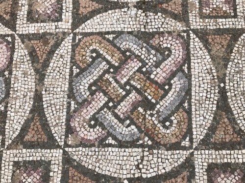 robcalfee:Sardis synagogue mosaics from my trip to Western Turkey. The village Sart now sits within 