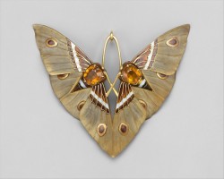 met-modern-art: “Moth” Pendant and Box