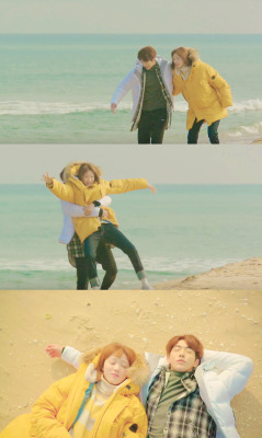 withlee:  BJ&JH on the beach .HQ >