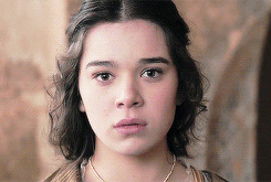 khaleesi-borgia-arnaud:queenrhaenyra:→ Anonymous requested Louis XIV/Marie Mancini (played by Hailee