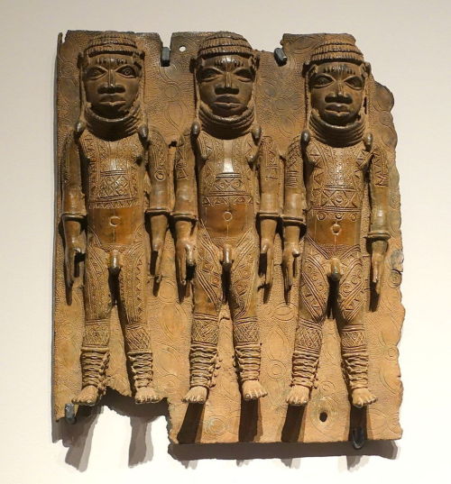 polmaic: Three young men with tattoos, Benin Bronze plaque, c. 16th century