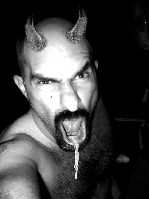 HAIL SATAN MOTHER FUCKERS!