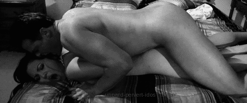 brass-tacks-time:  dirty-brunette-beauty:  Let me feel all your weight upon me. 