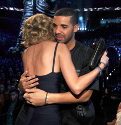 thecapitalbey:  baremidriffs:  nubian-beginnings:  buzzfeed:  Drake is having a rough night.  😭😭😭  my poor baby    Whole new album from both of them based on this hug