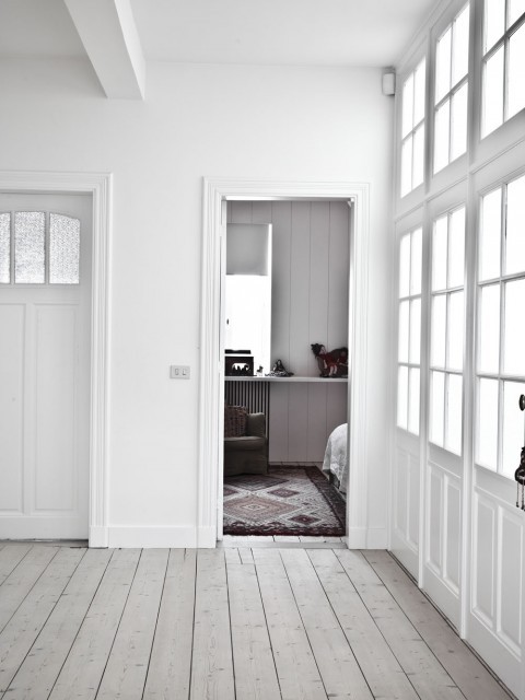 batixa: (via Hannasroom.com » These doors)