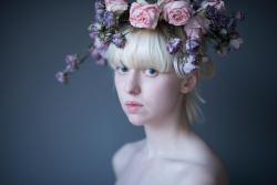 kristenhatgi:Jillian with dried roses  by