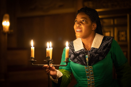 Doctor Faustus on stage in the Sam Wanamaker Playhouse.  Paulette Randall directs a lively productio