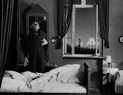 littlehorrorshop:Nosferatu, 1922