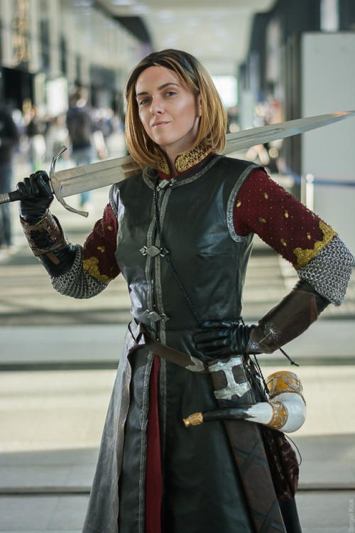 terpsikeraunos: ankhaistenn: I love Boromir so much so I became Boromir (costume made by me, sword m