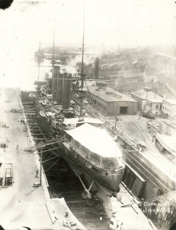 bmashine:  Armored cruiser Cornwall in the dock of Halifax