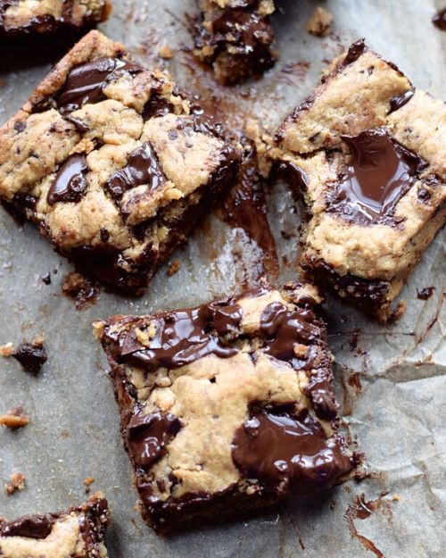 sweetoothgirl:CHOCOLATE CHUNK NUT BUTTER BLONDIES RECIPE