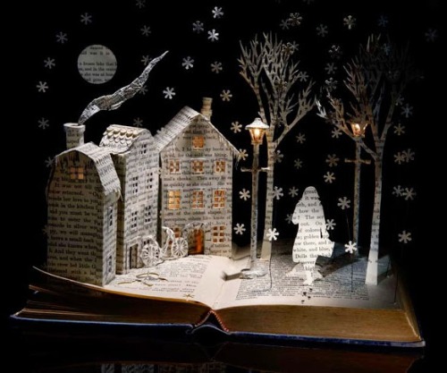 cafeinevitable:Su Blackwell UK artist who creates paper sculptures out of old books