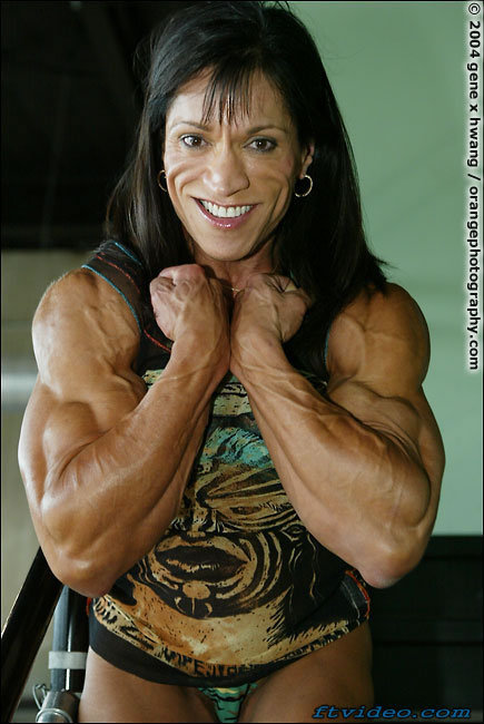 sexyfemalemusclefan:  Robin Parker