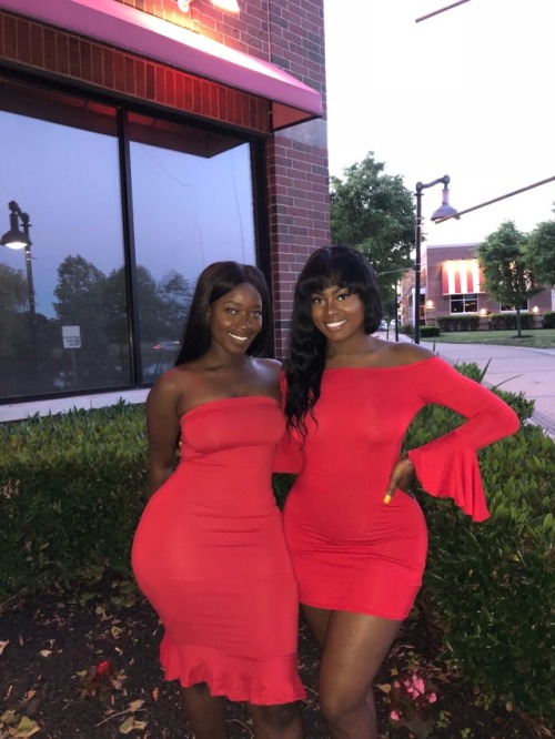 darkskindchk:  Ladies in red   Instagrams: adult photos