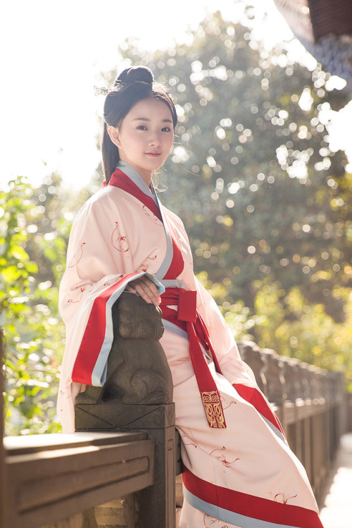 Traditional Chinese hanfu | Type: Quju曲裾 by 重回汉唐