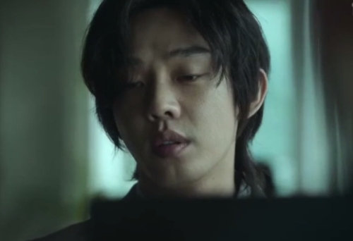 Yoo Ah In 유아인 as Jeong Jin-sooin Hellbound  (지옥;  地獄; Jiok) 2021,directed by Yeon Sang Ho 