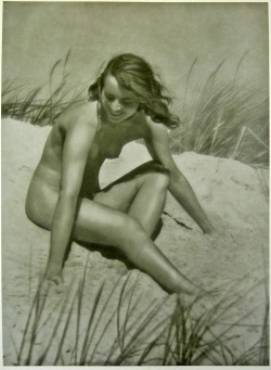 oldalbum:  Bruno Schultz - Nude on the Sand,