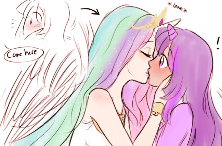 dashingicecream:  tiny twilestia comic that wasn’t suppose to be a comic but here we are       (i forgot Celestia’s crown in one panel whoops~)   