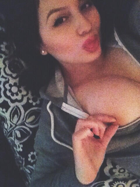 myhoodismyfamily:  nipple season 😝
