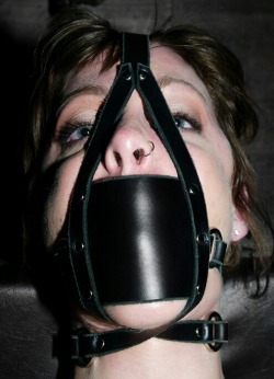 Mouthlock