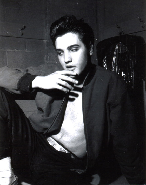 Candid Elvis