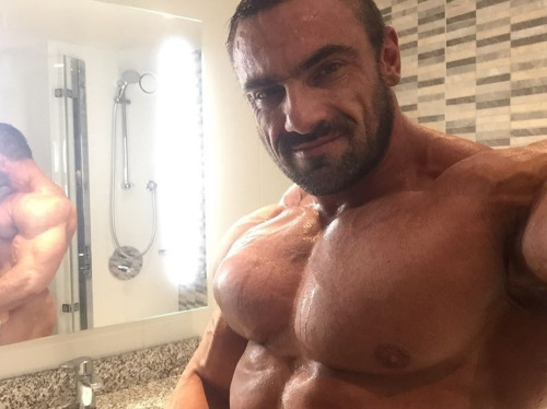 Heres A Tribute To The Many Nude-in-the-bathroom Selfies Of The Amazing Tomas Kaspar. Hes So Incredibly