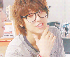 Joon Hee photosets:    “Don’t tell me it’s because of Gyuwon unnie?”