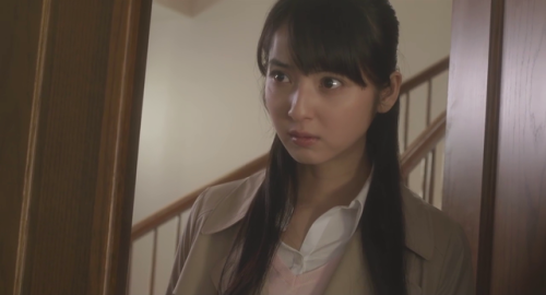 Juon: Owari no Hajimari (2014) (1/2)Yui (Sasaki Nozomi) is a new teacher. But one of her students, T