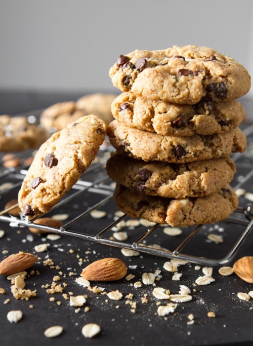 vegan-nom:  Healthy food | Vegan food | Organic inspiration | http://vegan-nom.tumblr.com/