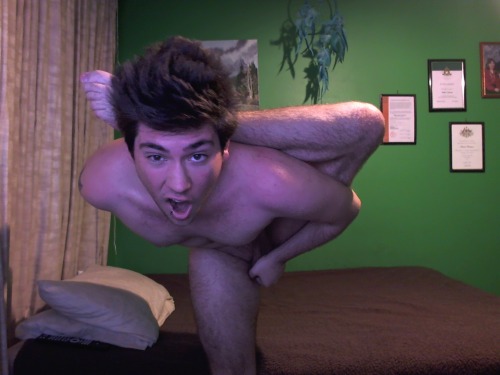 dimcas92:  I thought I’d do a follow up to my more famous selfie. 